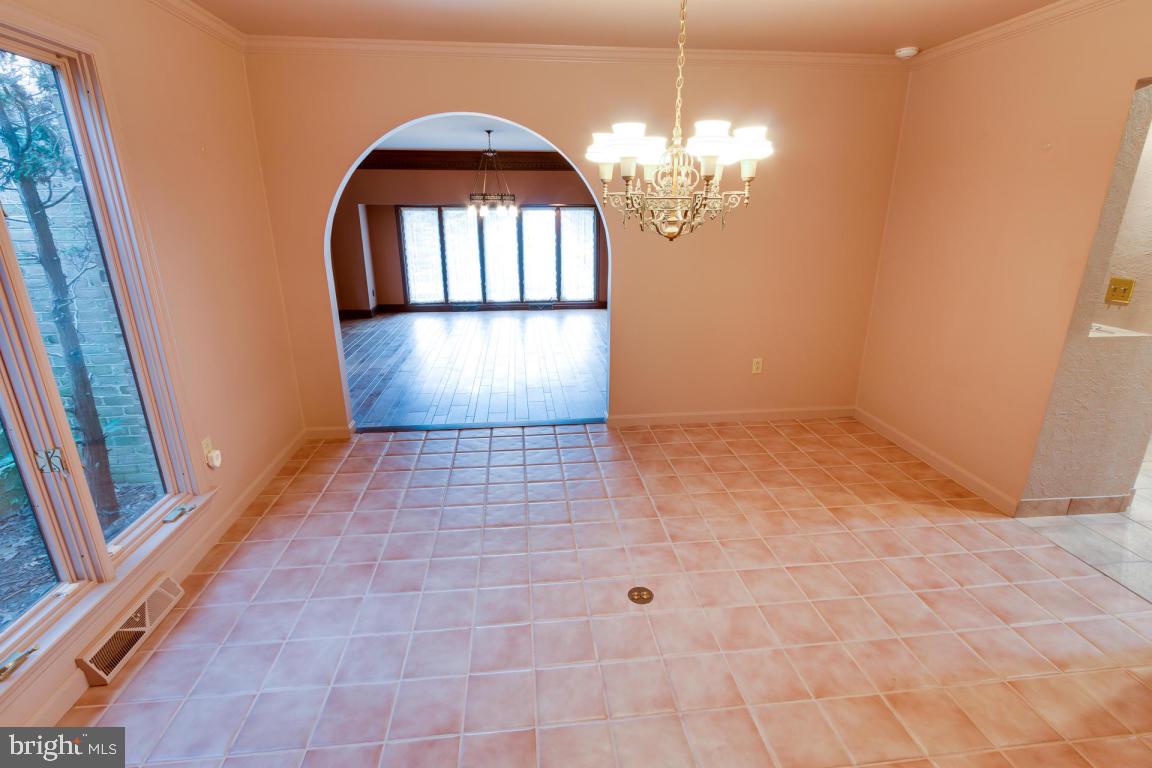 1333 Valley Road Lancaster, PA 17603 - Photo 18 of 70 Gallery Image 18