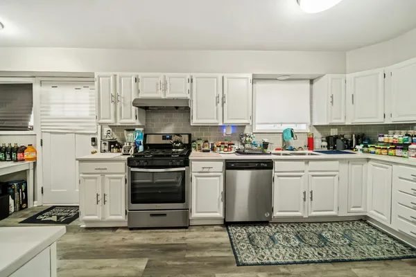 $2,900 | 1436 Portsmouth Avenue, Westchester, IL 60154