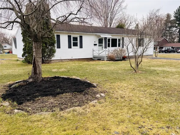 $214,900 | 98 Norris Drive, Waterloo, NY 13165