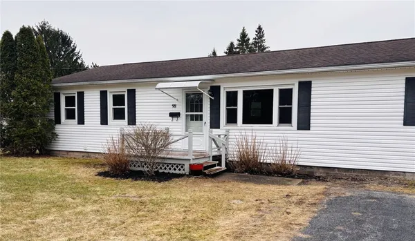 $214,900 | 98 Norris Drive, Waterloo, NY 13165