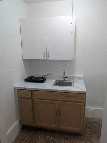 $1,200 | 2928 Southwest 10th Street, Unit 4, Miami, FL 33135