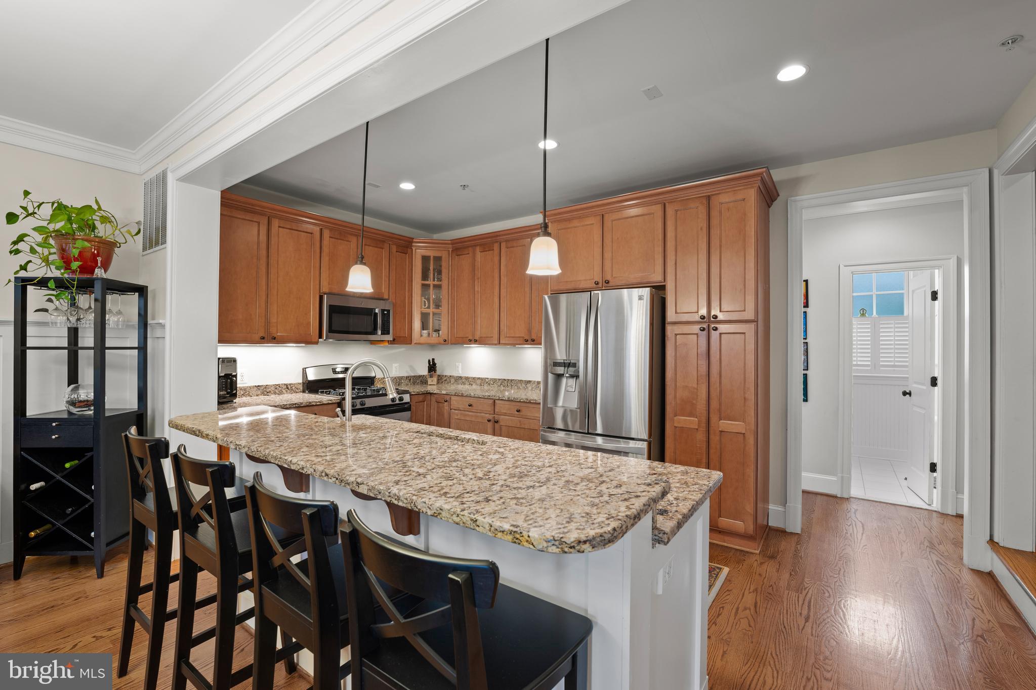 8914 Courts Way Silver Spring, MD 20910 - Photo 2 of 48 Kitchen