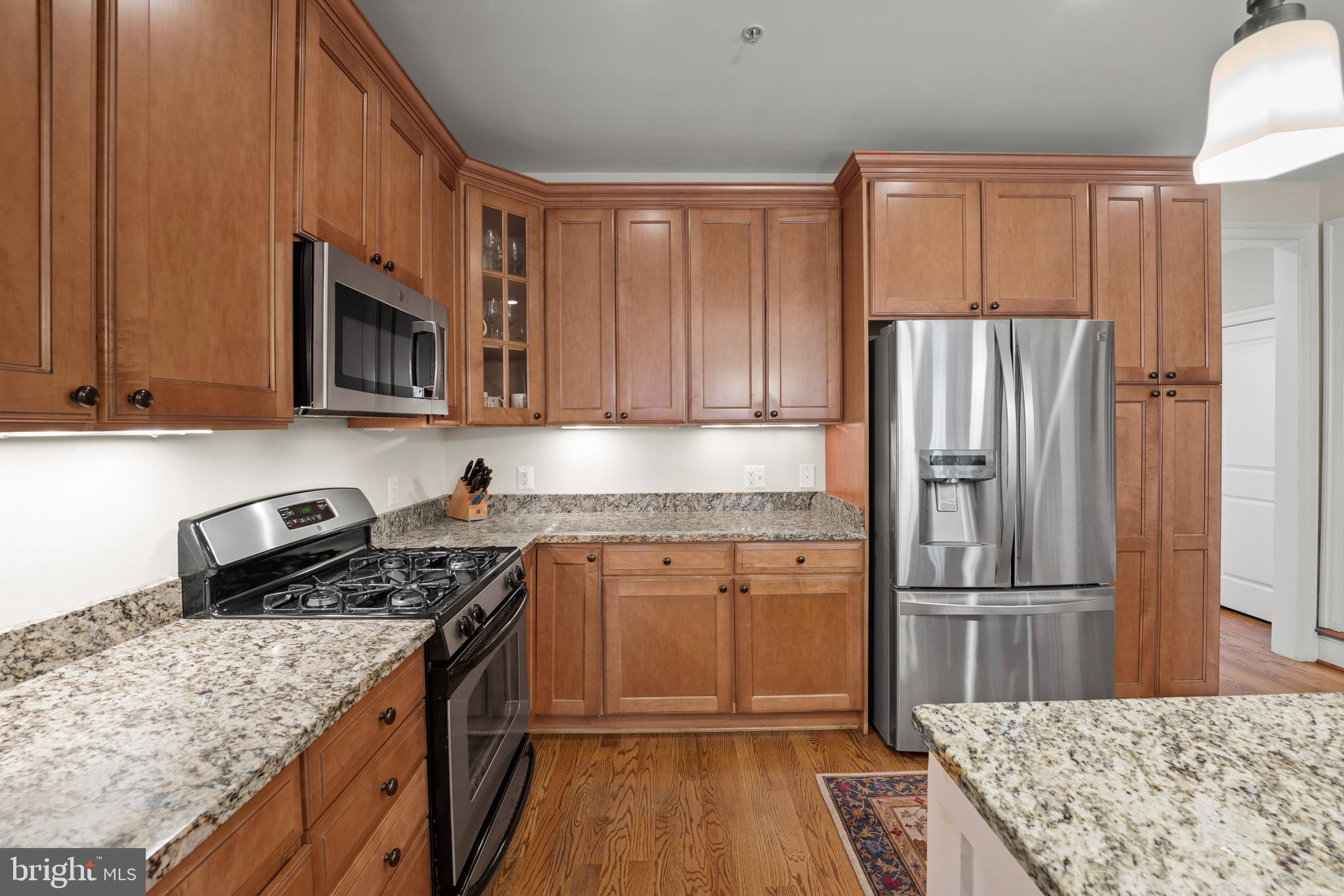 8914 Courts Way Silver Spring, MD 20910 - Photo 10 of 48 Kitchen