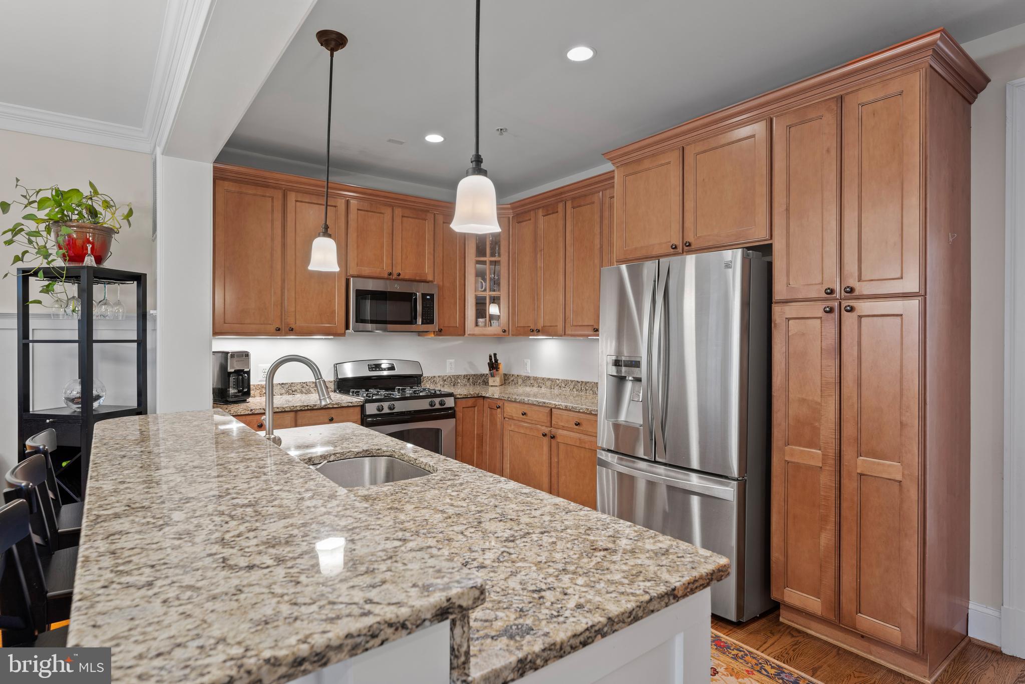 8914 Courts Way Silver Spring, MD 20910 - Photo 11 of 48 Kitchen