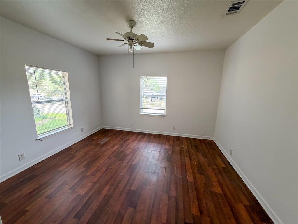 114 East Hull Street Denison, TX 75021 - Photo 12 of 19