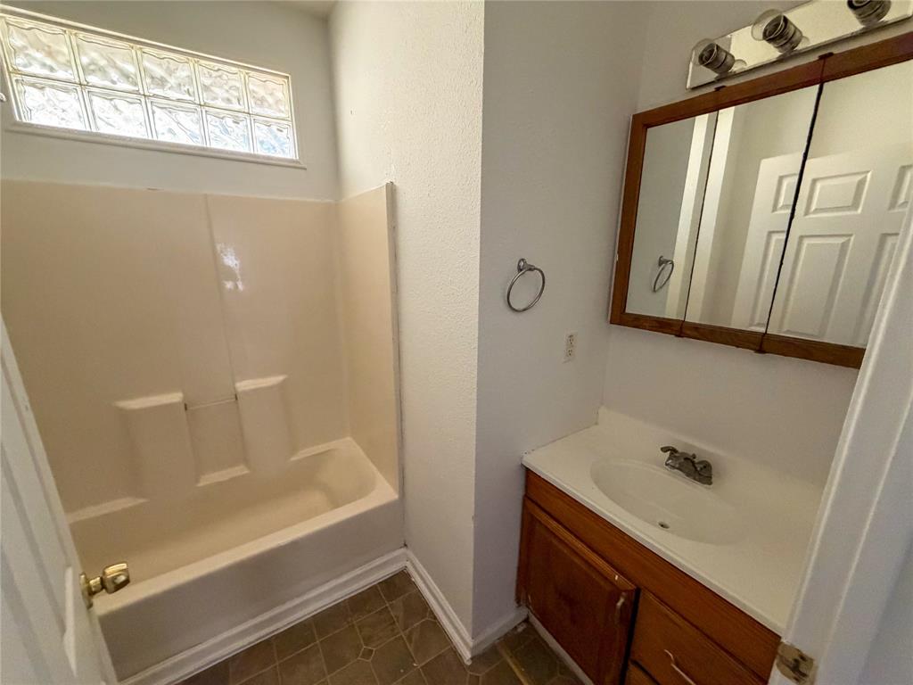 114 East Hull Street Denison, TX 75021 - Photo 15 of 19