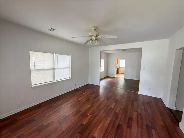 $1,500 | 114 East Hull Street, Denison, TX 75021