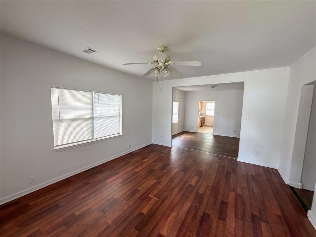 114 East Hull Street Denison, TX 75021 - Photo 8 of 19