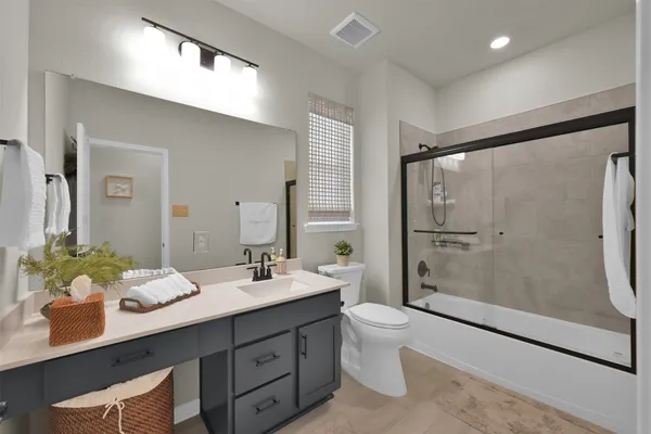 $2,300 | 614 Coyote Canyon, Magnolia, TX 77354