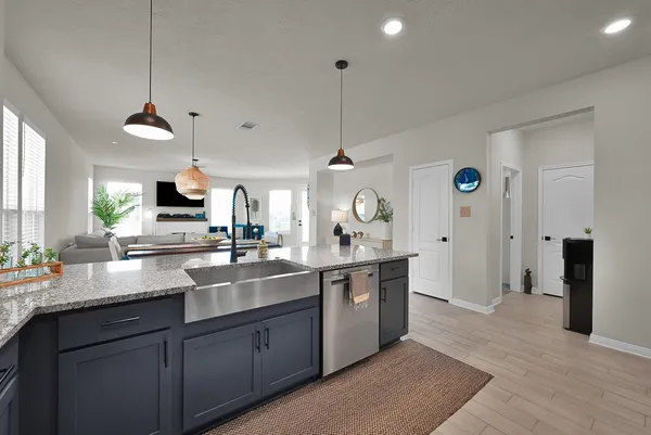 $2,300 | 614 Coyote Canyon, Magnolia, TX 77354