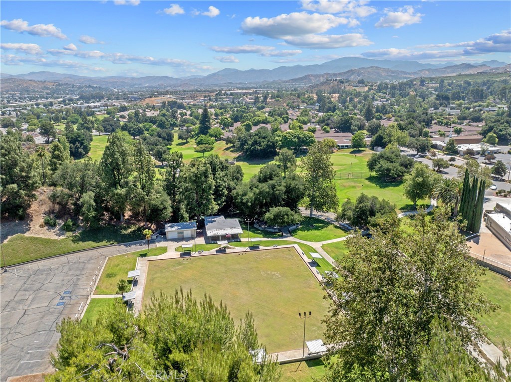 26574 Cardwick Court Newhall, CA 91321 - Photo 40 of 43