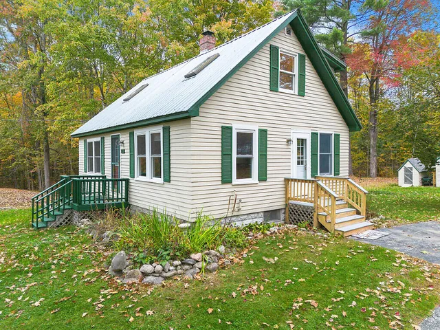 $375,000 | 1278 Naples Road, Harrison, ME 04040