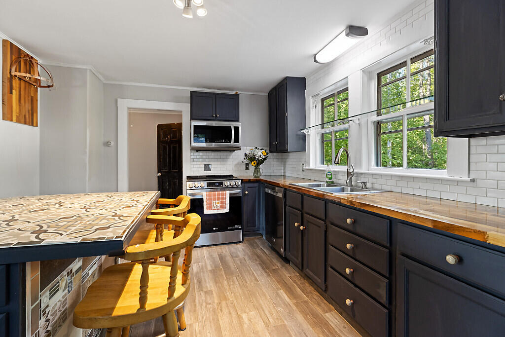 1278 Naples Road Harrison, ME 04040 - Photo 11 of 84 Kitchen