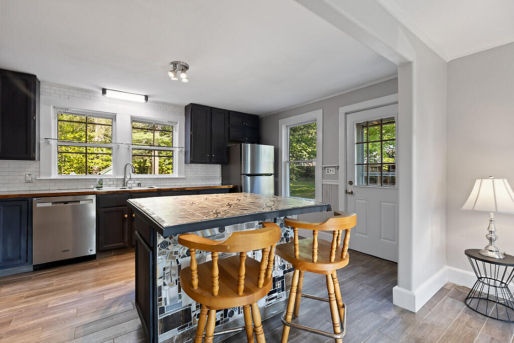 1278 Naples Road Harrison, ME 04040 - Photo 16 of 84 Kitchen