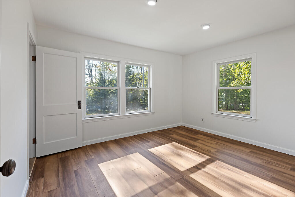 1278 Naples Road Harrison, ME 04040 - Photo 25 of 84 Living room