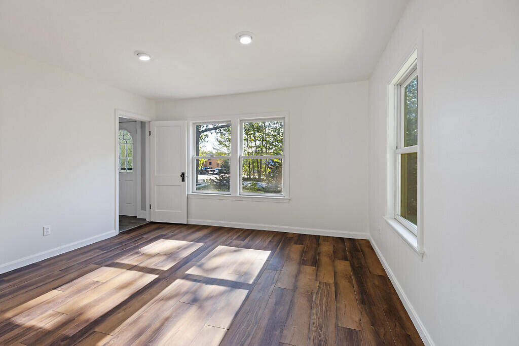 1278 Naples Road Harrison, ME 04040 - Photo 29 of 84 Living room