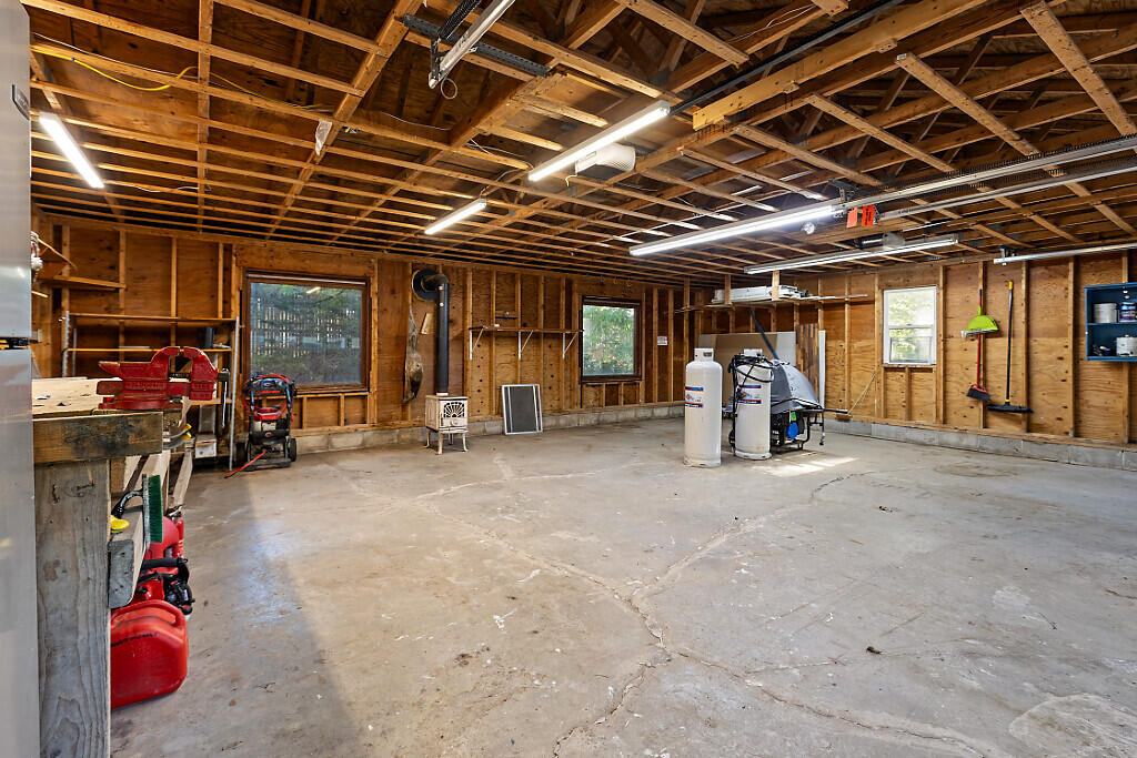 1278 Naples Road Harrison, ME 04040 - Photo 46 of 84 Garage