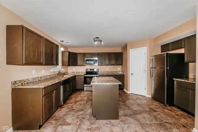 $2,150 | 8144 Wood Hollow Lane, Indianapolis, IN 46239