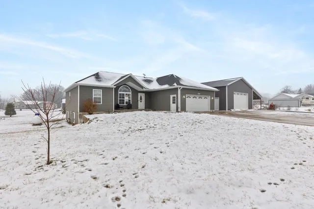 $420,000 | 2747 Applewine Road, Middleville, MI 49333