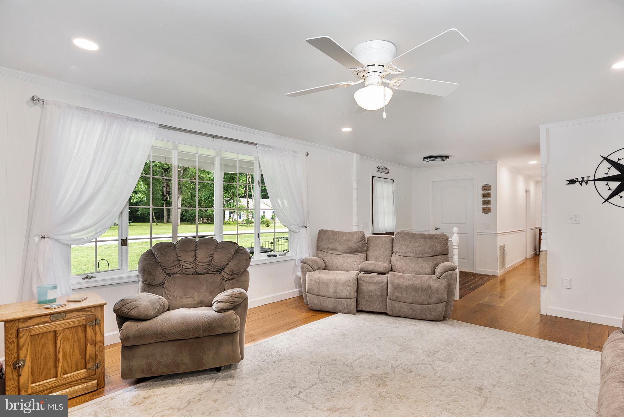 8610 Camp Road Chestertown, MD 21620 - Photo 8 of 38 LIVING ROOM