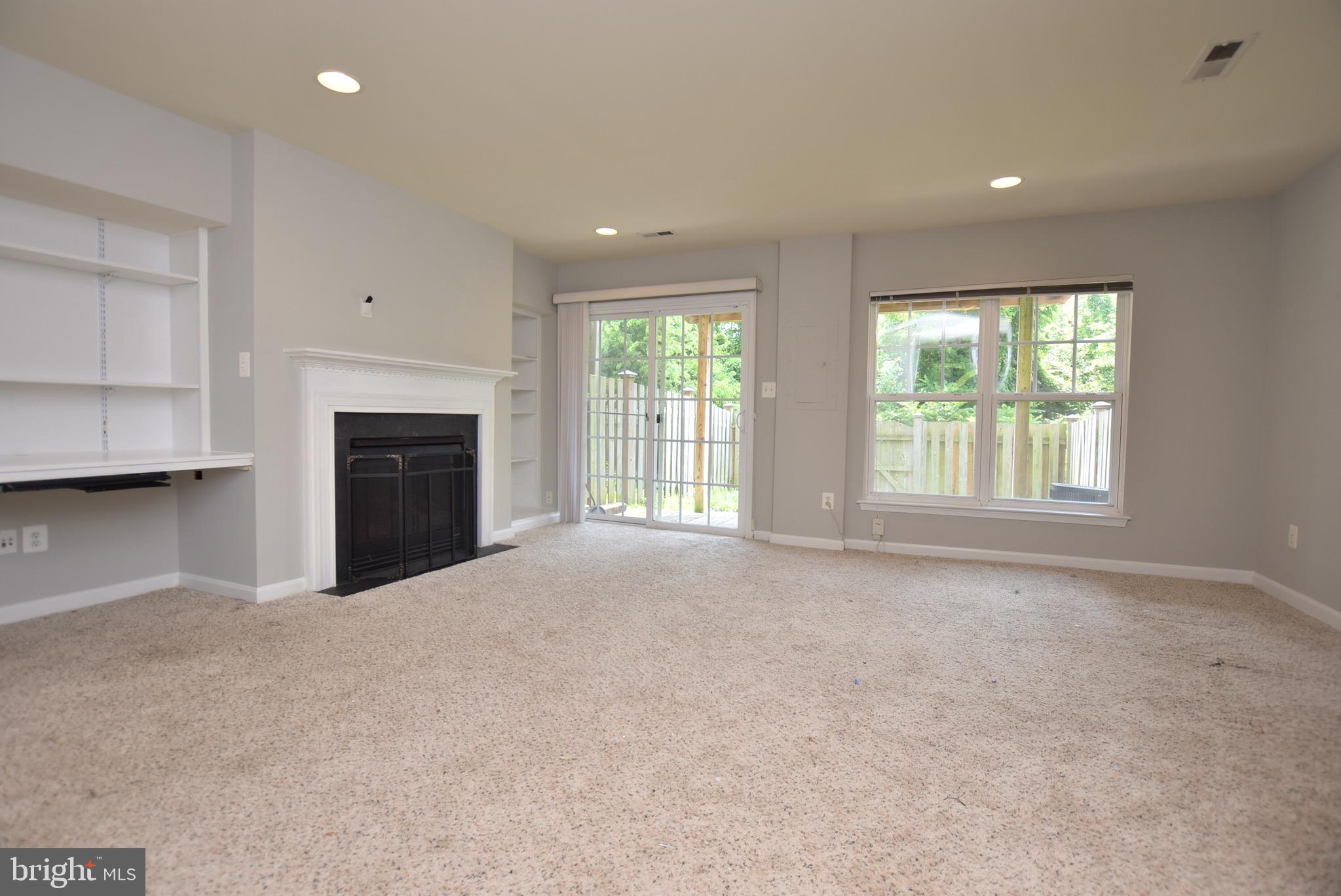 9179 Ribbon Falls Loop Bristow, VA 20136 - Photo 18 of 29 Family Room