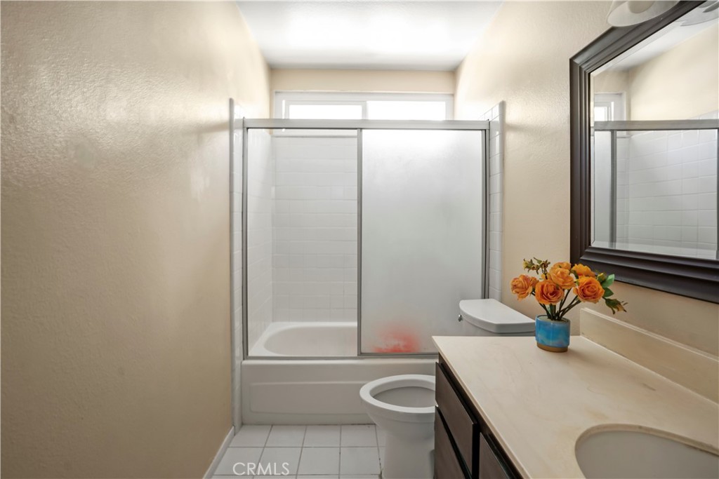 3955 Lecont Court Simi Valley, CA 93063 - Photo 16 of 53