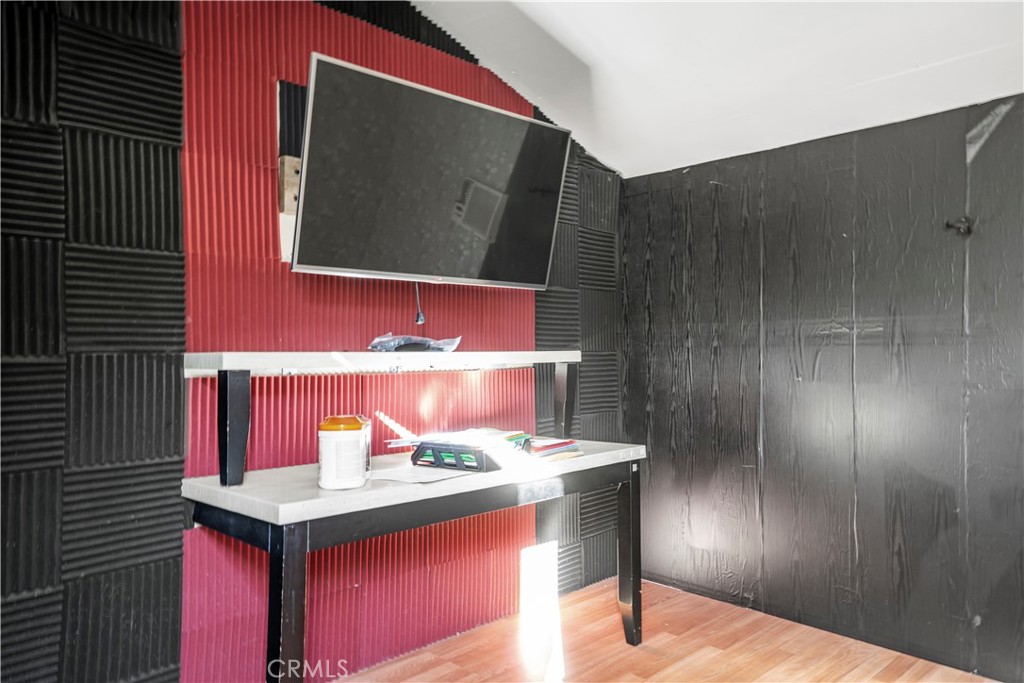 3955 Lecont Court Simi Valley, CA 93063 - Photo 30 of 53