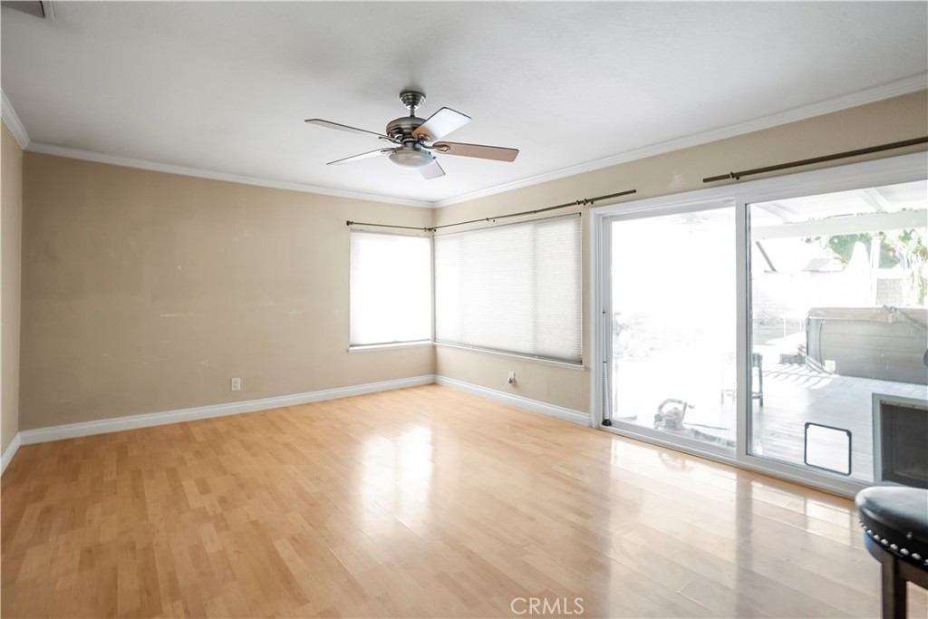 3955 Lecont Court Simi Valley, CA 93063 - Photo 10 of 53 Pergo flooring in the family room