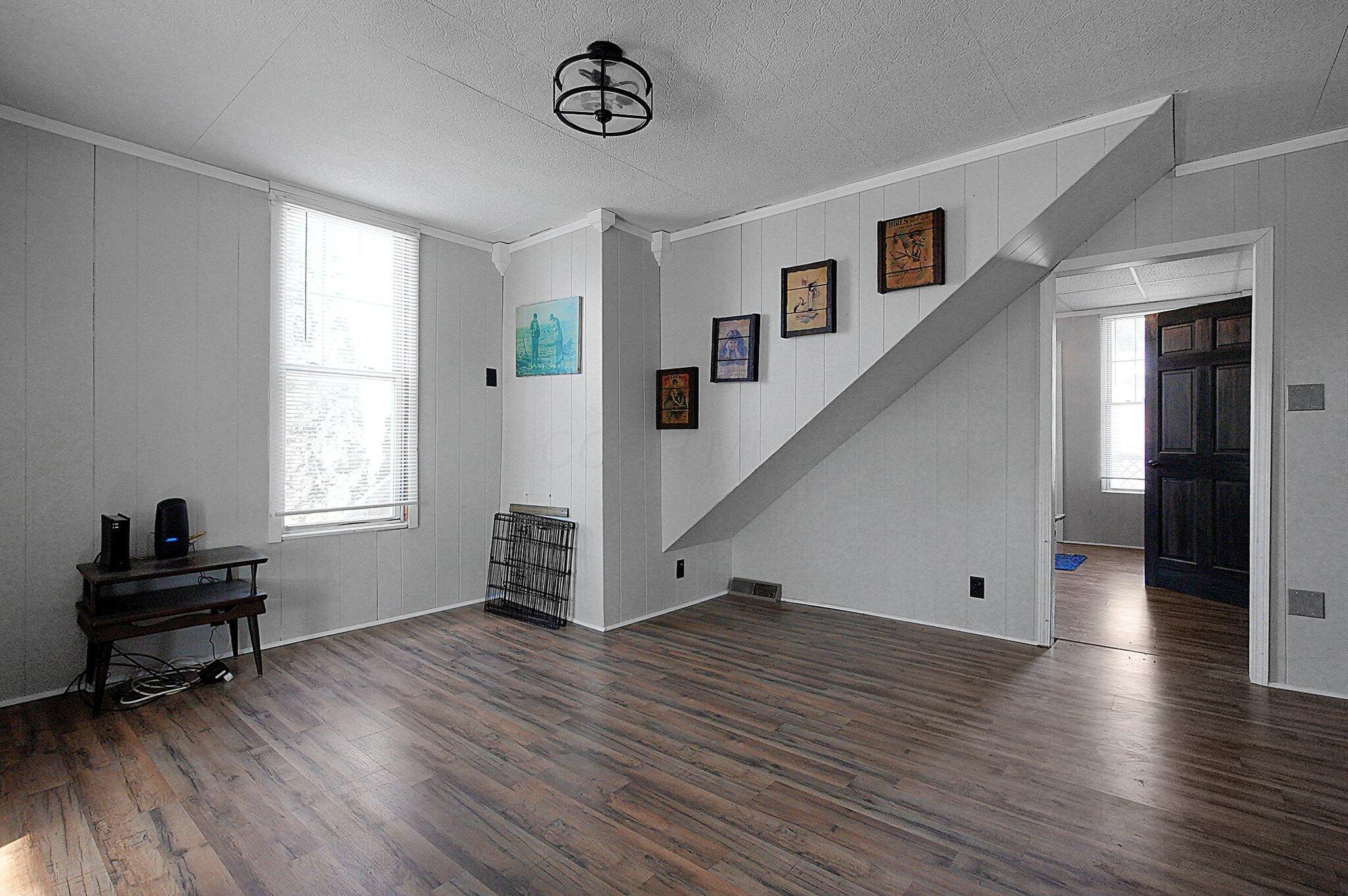 132 Walnut Street Circleville, OH 43113 - Photo 6 of 38 5-web-or-mls-132-walnut-st