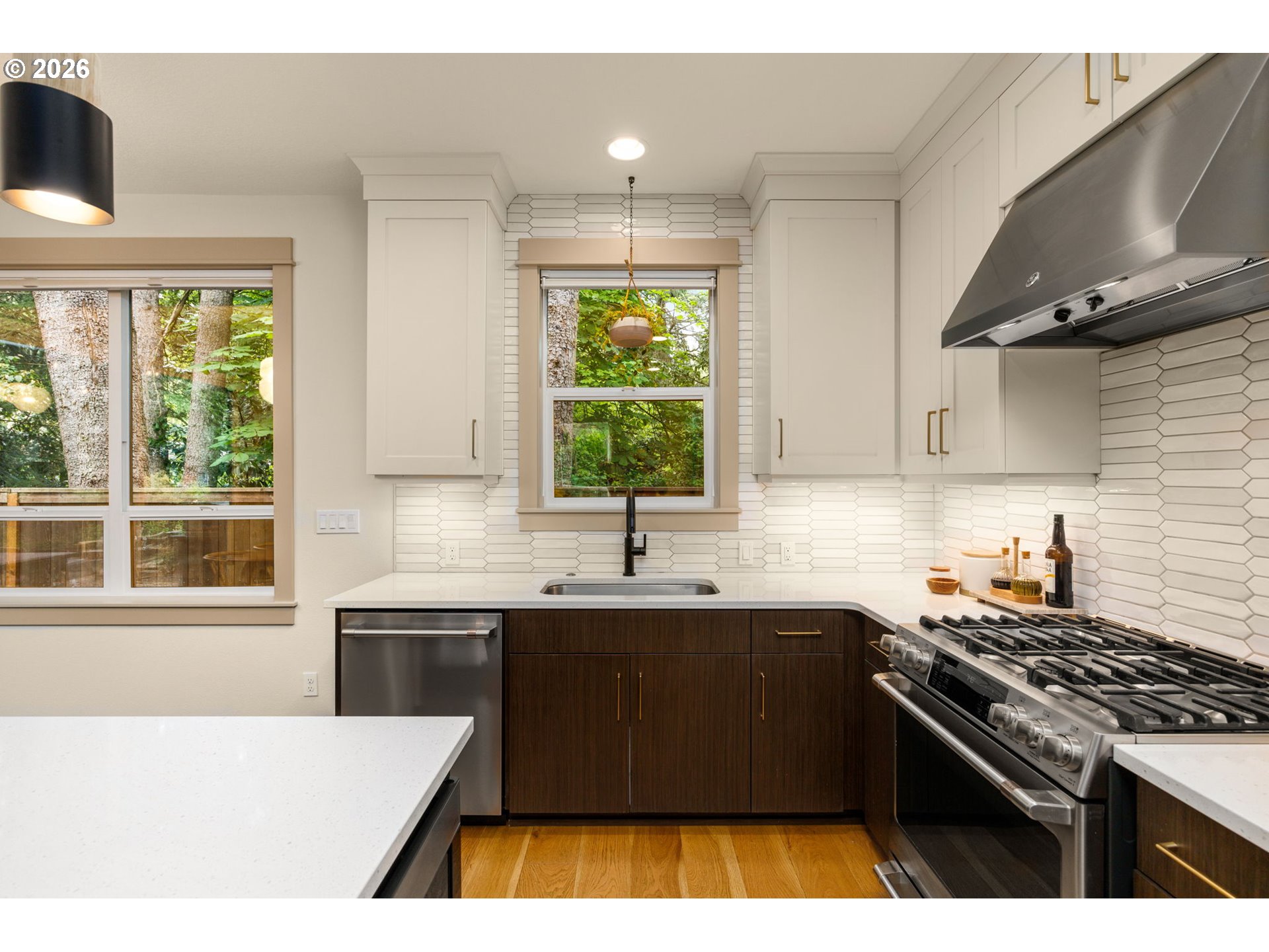 19232 Pilkington Road Lake Oswego, OR 97035 - Photo 14 of 31 Gallery Image 14