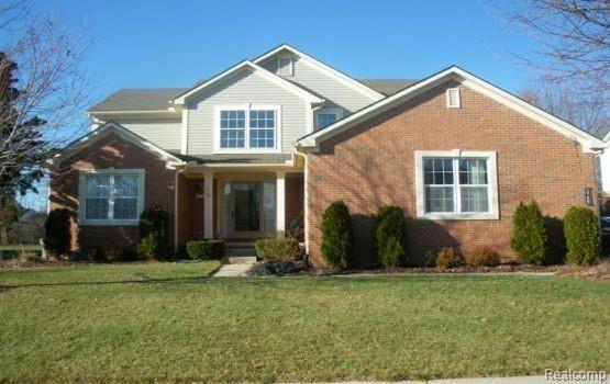 2700 Fox Woods Lane Rochester Hills, MI 48307 - Photo 1 of 39
