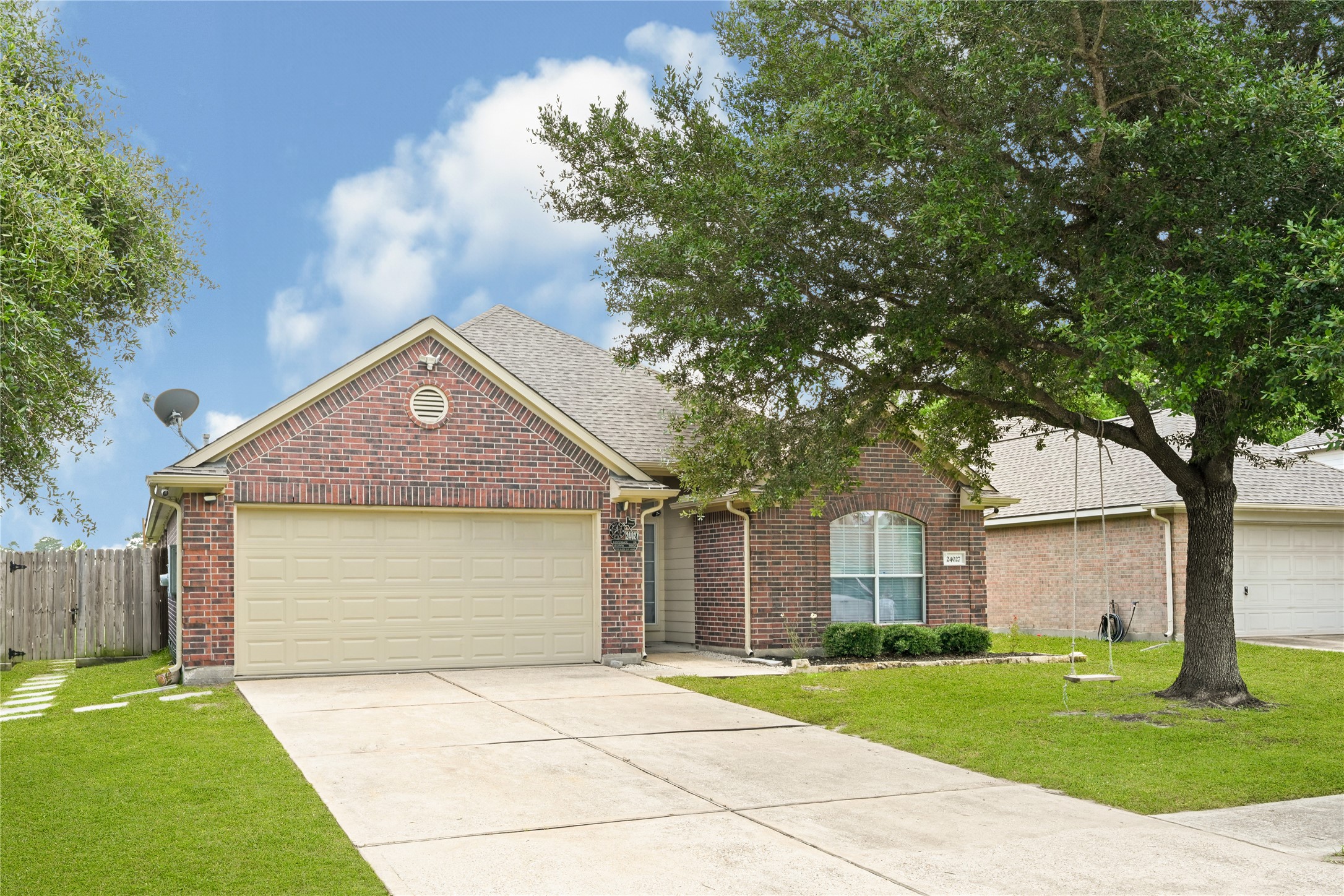 24027 Lestergate Drive Spring, TX 77373 - Photo 2 of 24