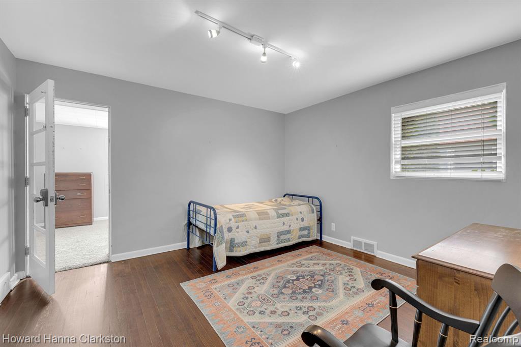 813 Harcourt Road Grosse Pointe Park, MI 48230 - Photo 22 of 40