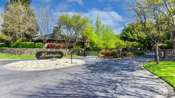 $975,000 | 11390 Huntington Village Lane, Gold River, CA 95670