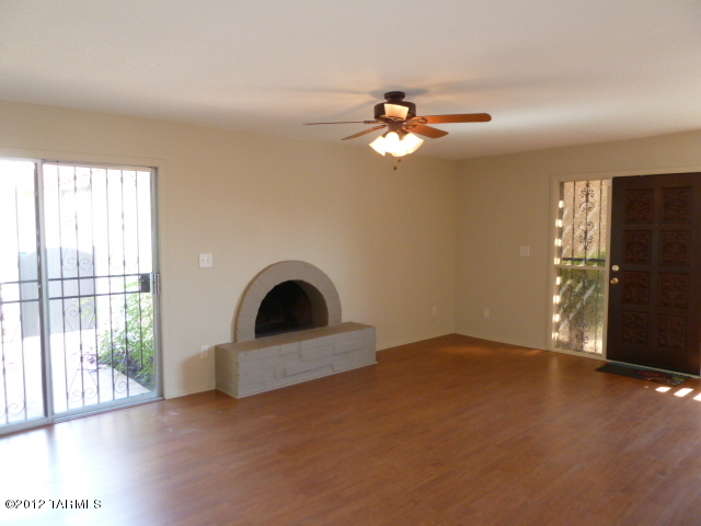 285 South Kolb Road, Unit 18 Tucson, AZ 85710 - Photo 3 of 22