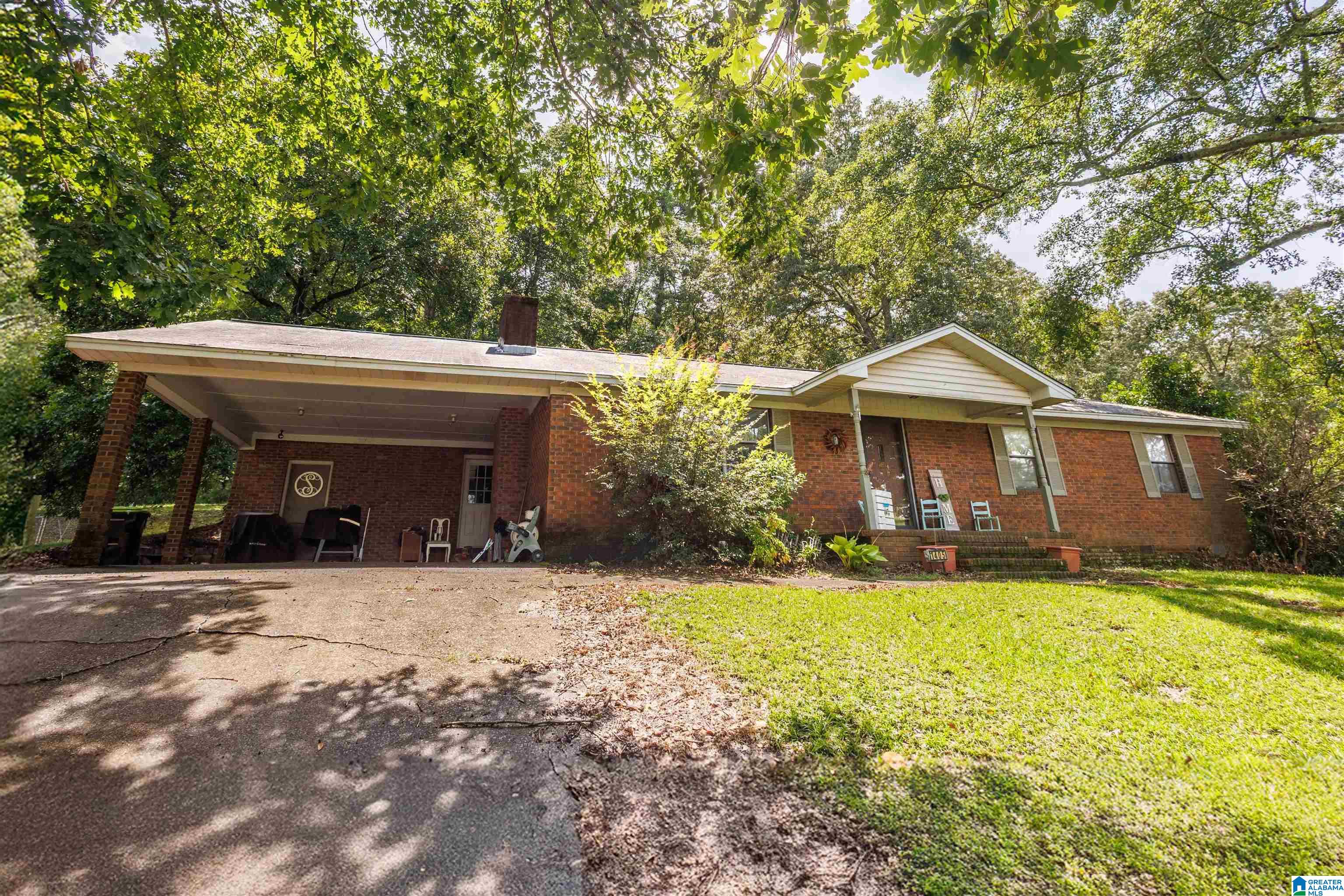 1405 Fairmont Road Sylacauga, AL 35150 - Photo 2 of 21