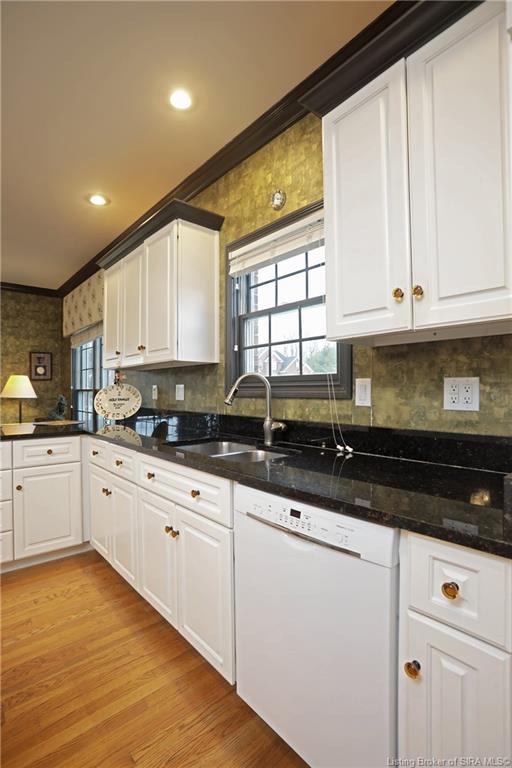 6004 English Court Floyds Knobs, IN 47119 - Photo 11 of 77