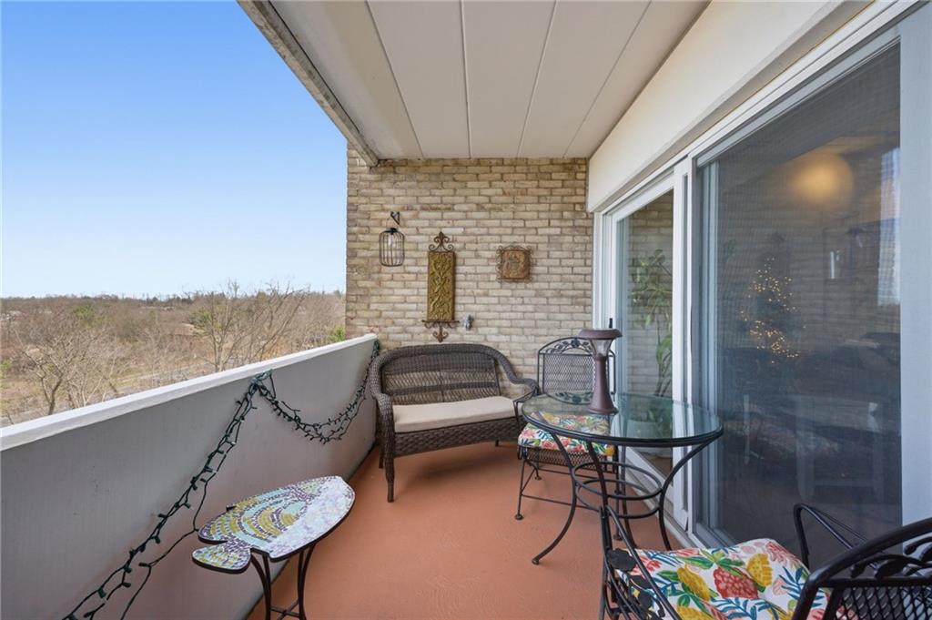 53 Highland Road, Unit 401 Bethel Park, PA 15102 - Photo 27 of 36