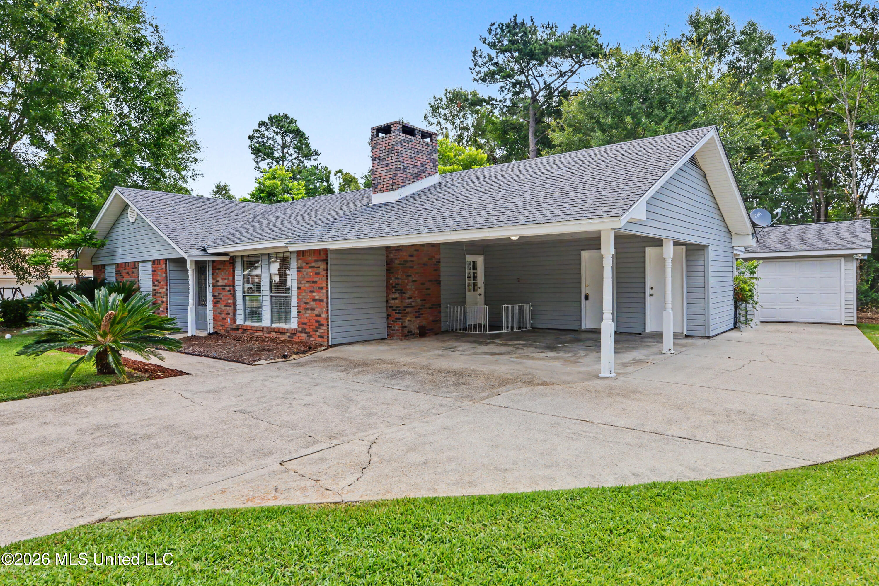 12520 Depew Road Gulfport, MS 39503 - Photo 2 of 29 002