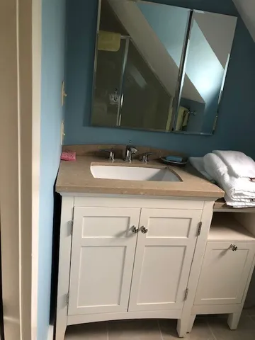 $3,500 | 21 Baldwin Court, Jamestown, RI 02835