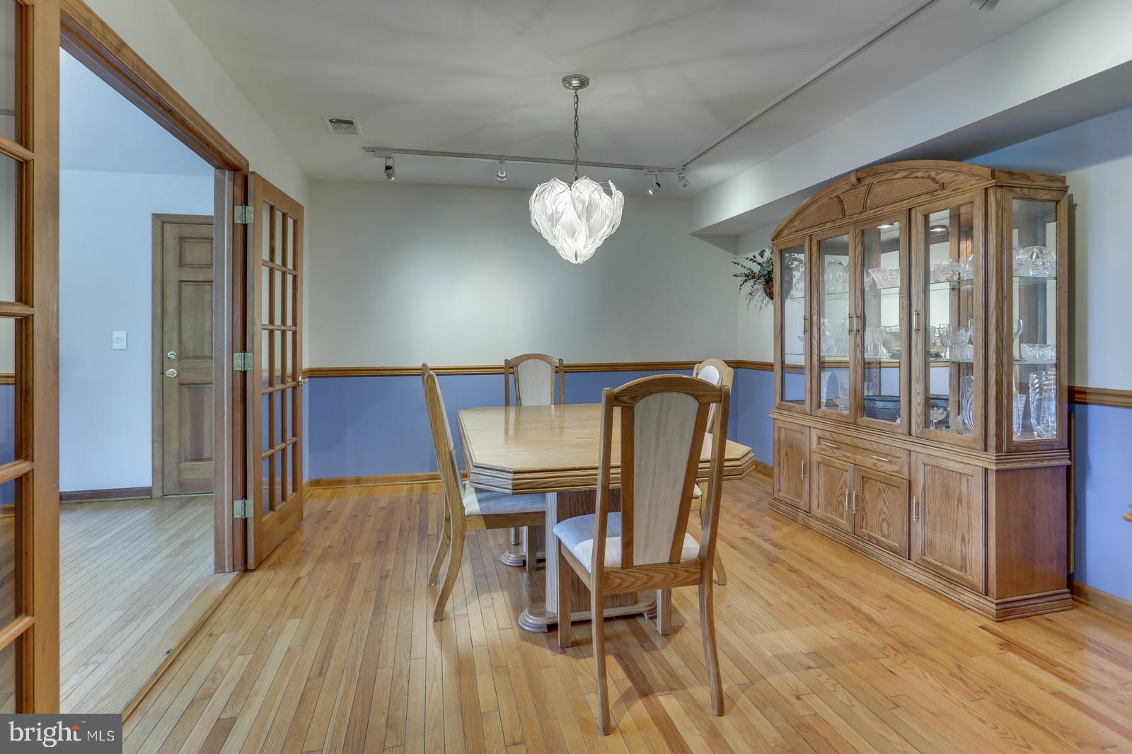 7 Wolfpack Road Trenton, NJ 08619 - Photo 9 of 43 Dining Room