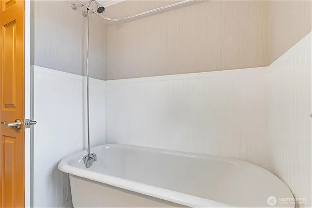 a bathroom with a bathtub