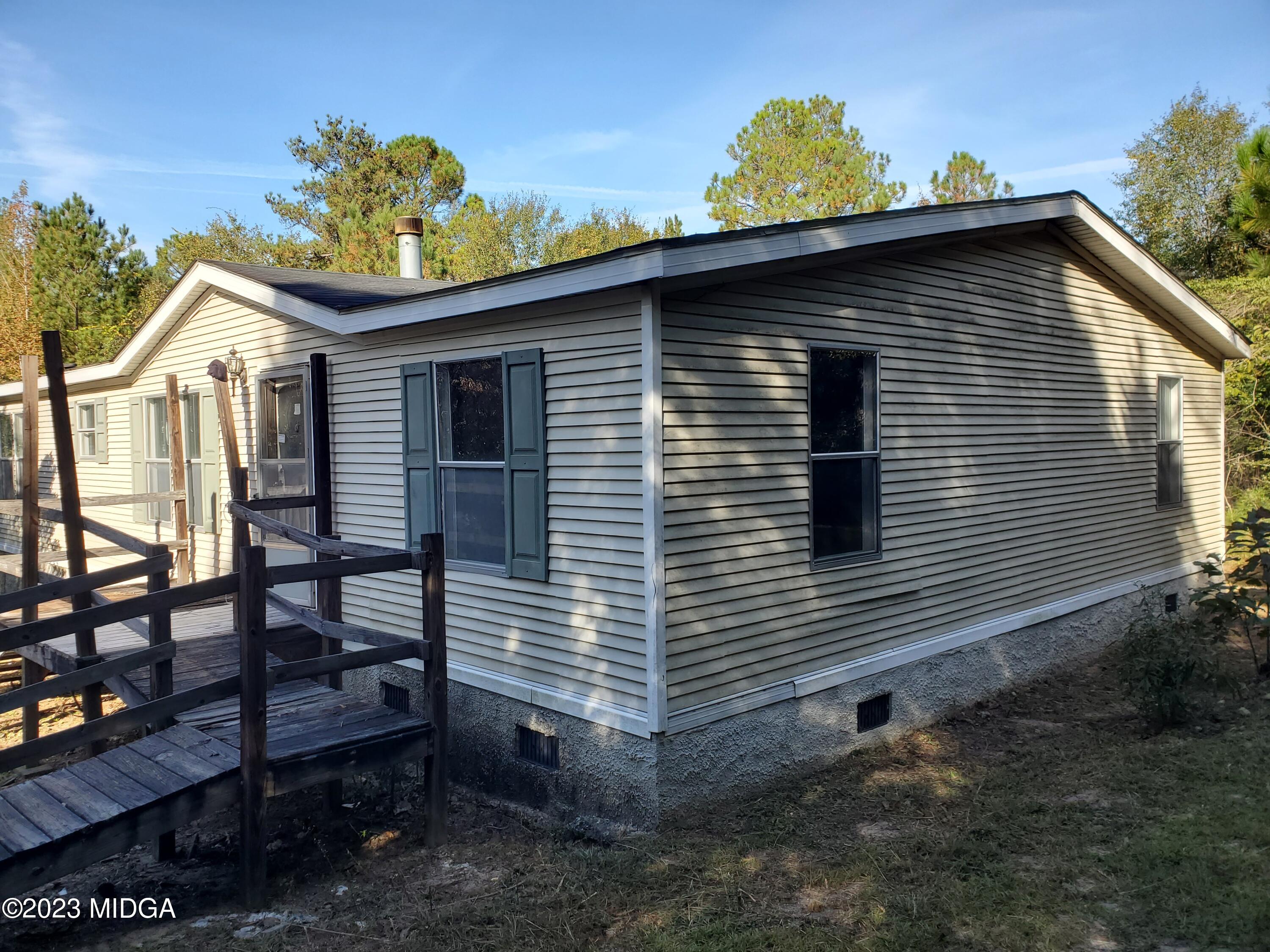 784 Juniper Creek Road Byron, GA 31008 - Photo 3 of 25 20231023_103028