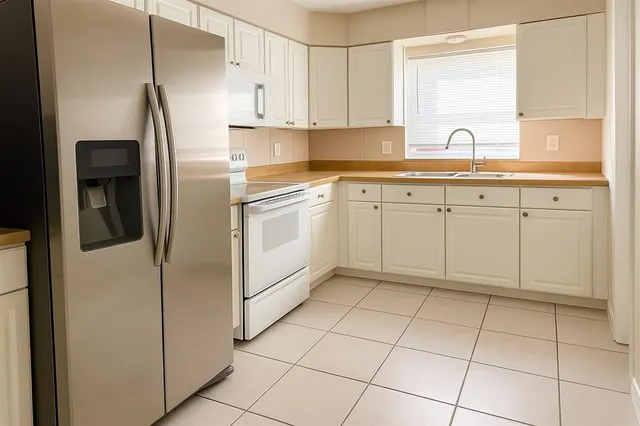 $3,200 | 6721 McClellan Street, Hollywood, FL 33024