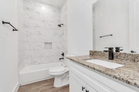 $339,000 | 5616 Savyon Drive, Houston, TX 77091