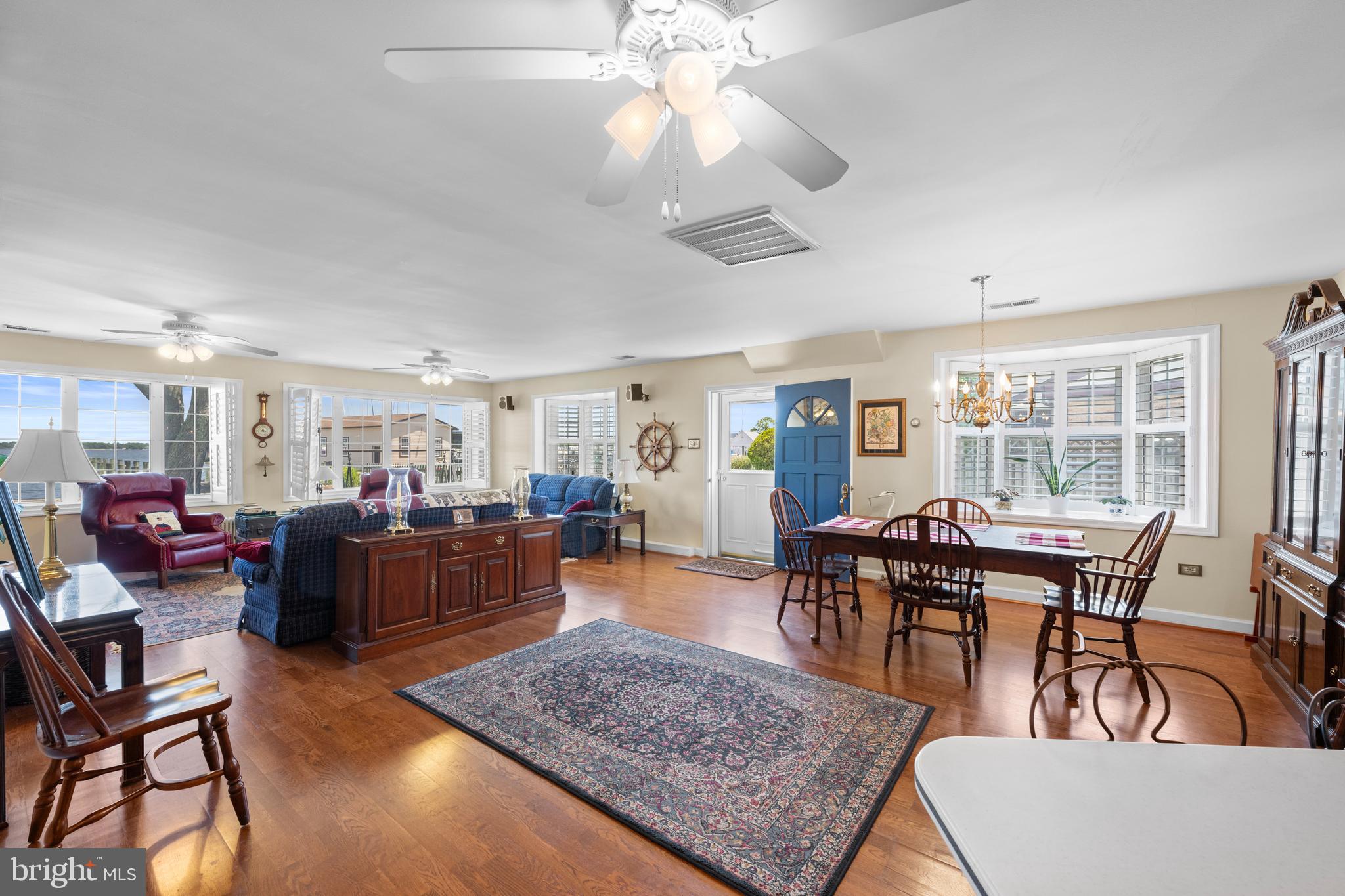 3685 1st Avenue Edgewater, MD 21037 - Photo 12 of 41 a living room with furniture and a wooden floor