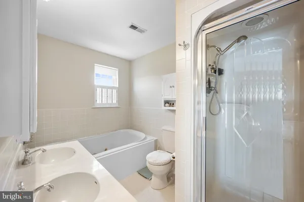 $949,500 | 3685 1st Avenue, Edgewater, MD 21037