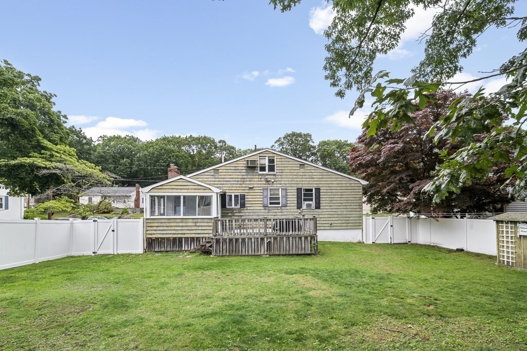73 Fulton Spring Road Medford, MA 02155 - Photo 28 of 30 Gallery Image 28