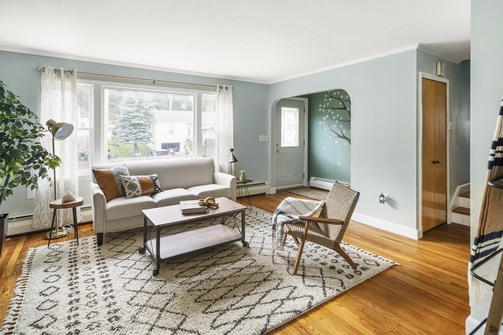 73 Fulton Spring Road Medford, MA 02155 - Photo 4 of 30 Gallery Image 4
