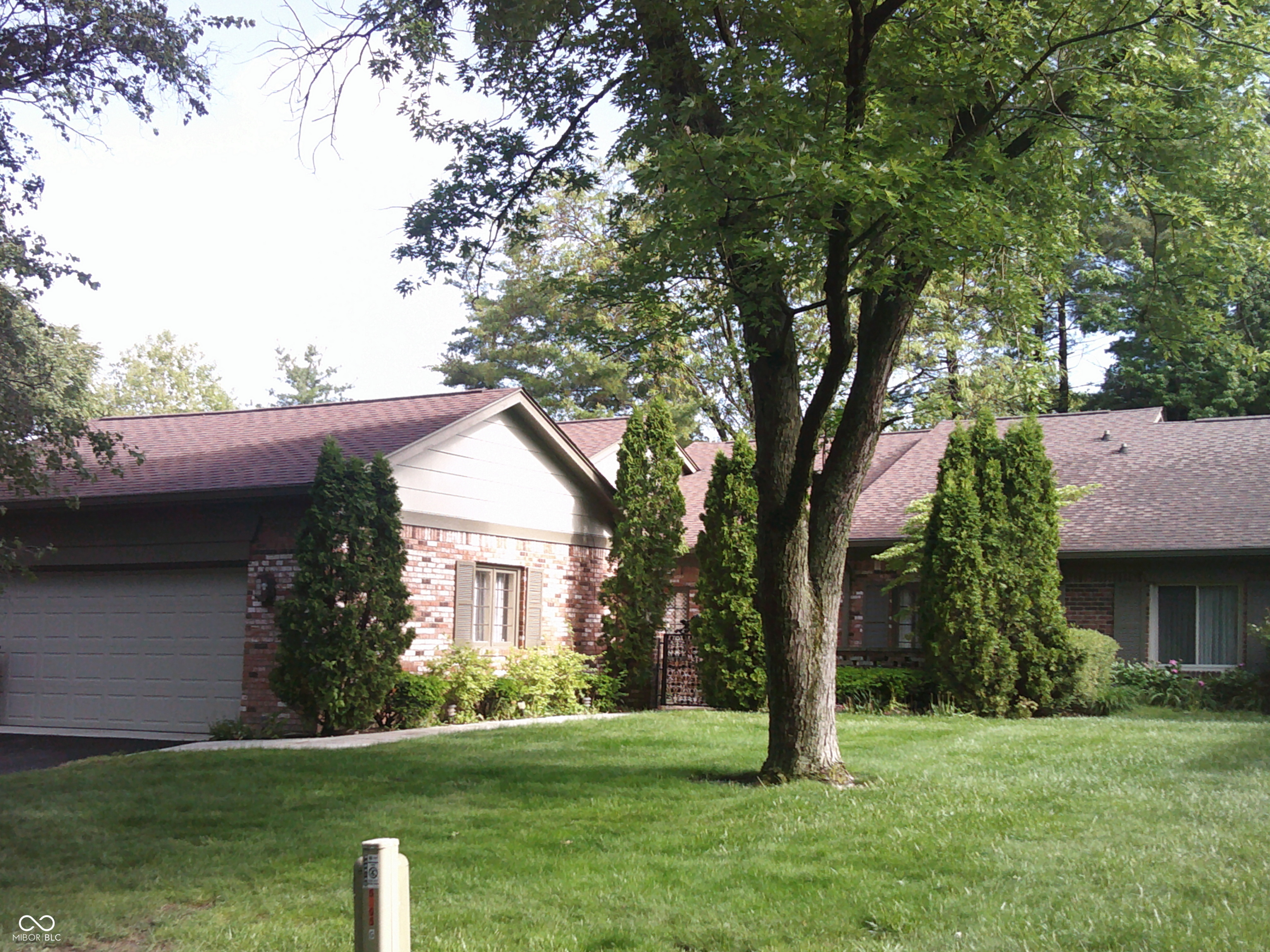 5409 Greenwillow Road Indianapolis, IN 46226 - Photo 1 of 29